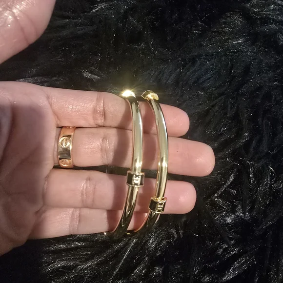 Chic Gold Bangle Bracelet Duo - Picture 3 of 12